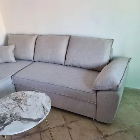 Seashore Serenity Apartman Golem